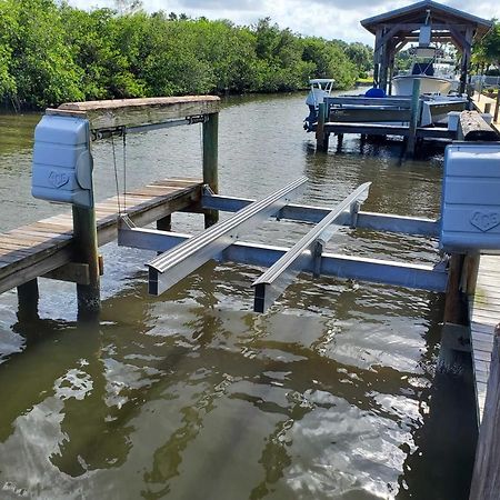 Merritt Island Home With Boat Dock On Canal Front! Luaran gambar