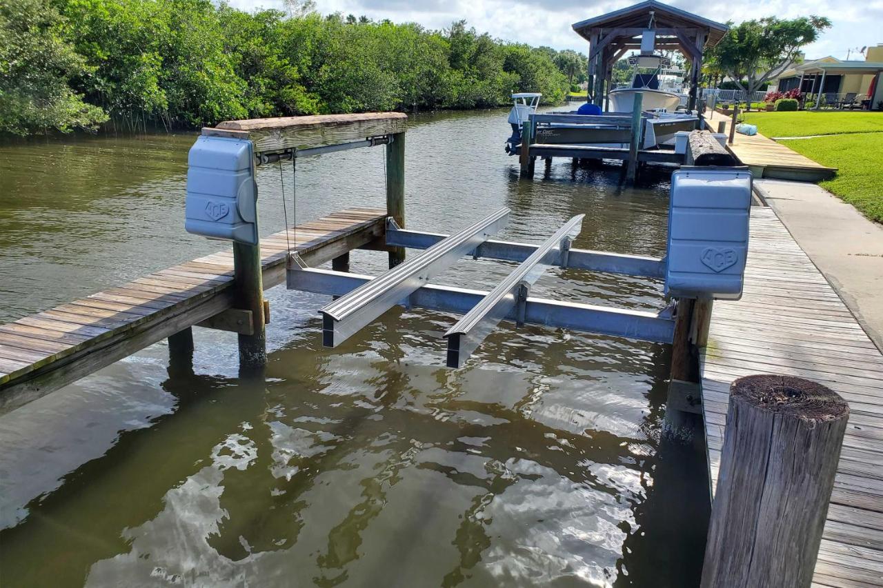 Merritt Island Home With Boat Dock On Canal Front! Luaran gambar