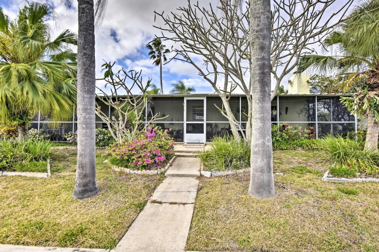 Merritt Island Home With Boat Dock On Canal Front! Luaran gambar